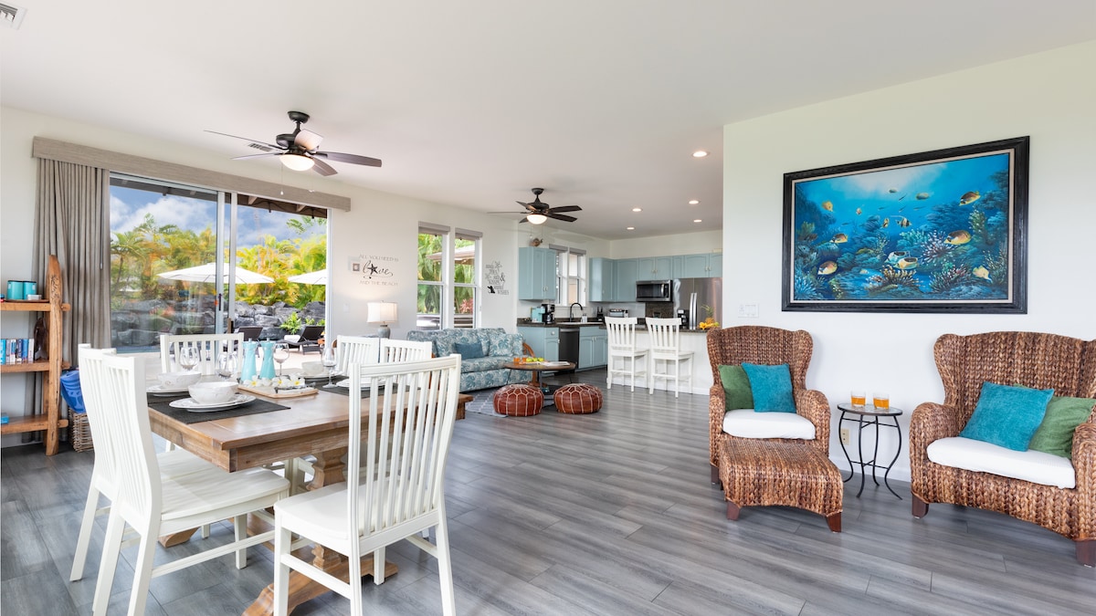 Seamless flow between indoor living spaces, kitchen and the spacious outdoor space