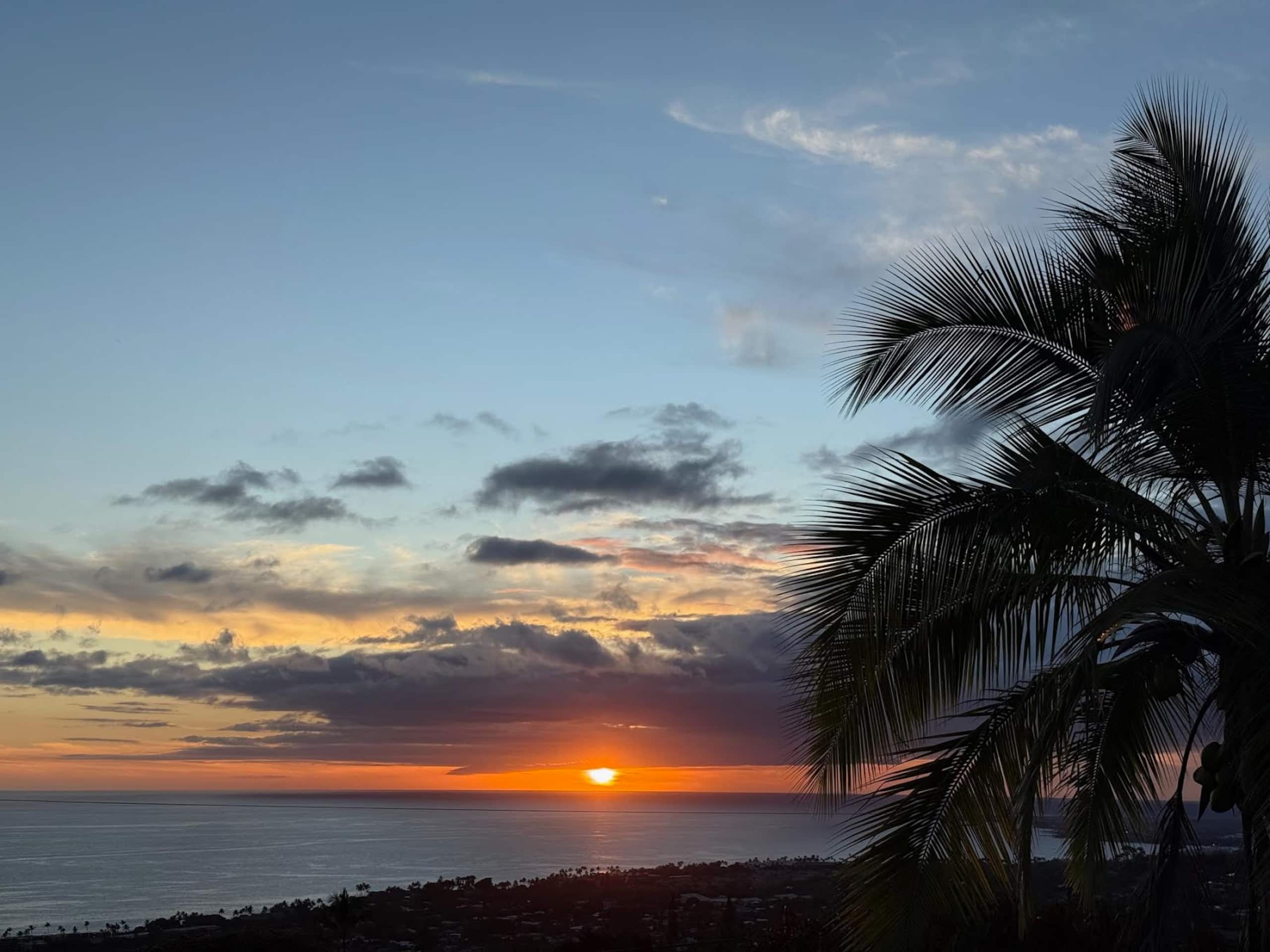 Home in Kailua-Kona · ★4.94 · 4 bedrooms · 5 beds · 3 baths - Image 42