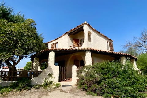 Rustic Villa with Sea View for Groups and Families