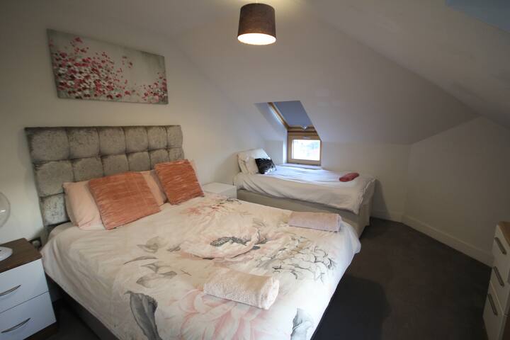 غرفة النوم 2