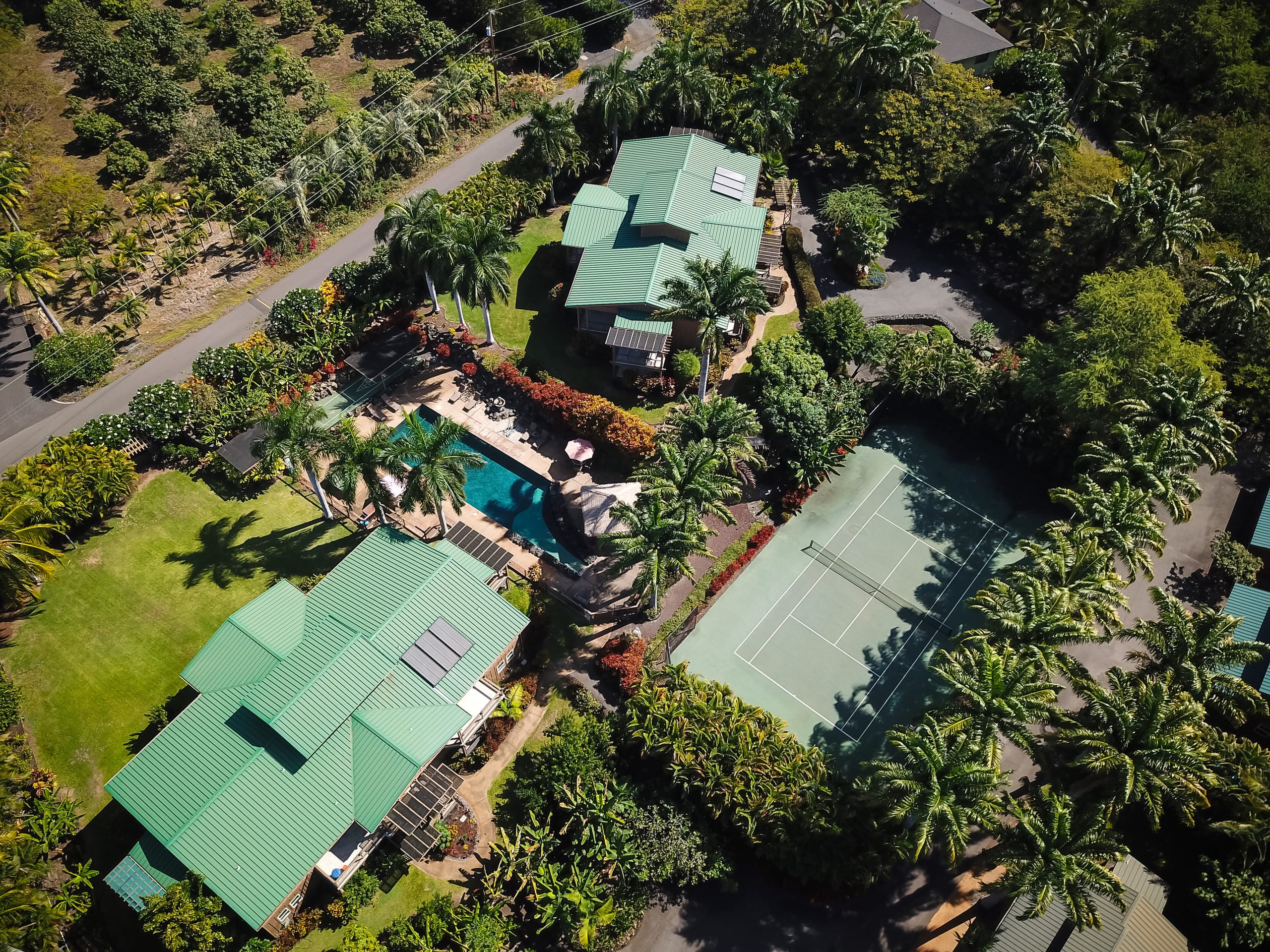 Home in Kailua-Kona · ★4.9 · 8 bedrooms · 8 beds · 8 baths - Image 13