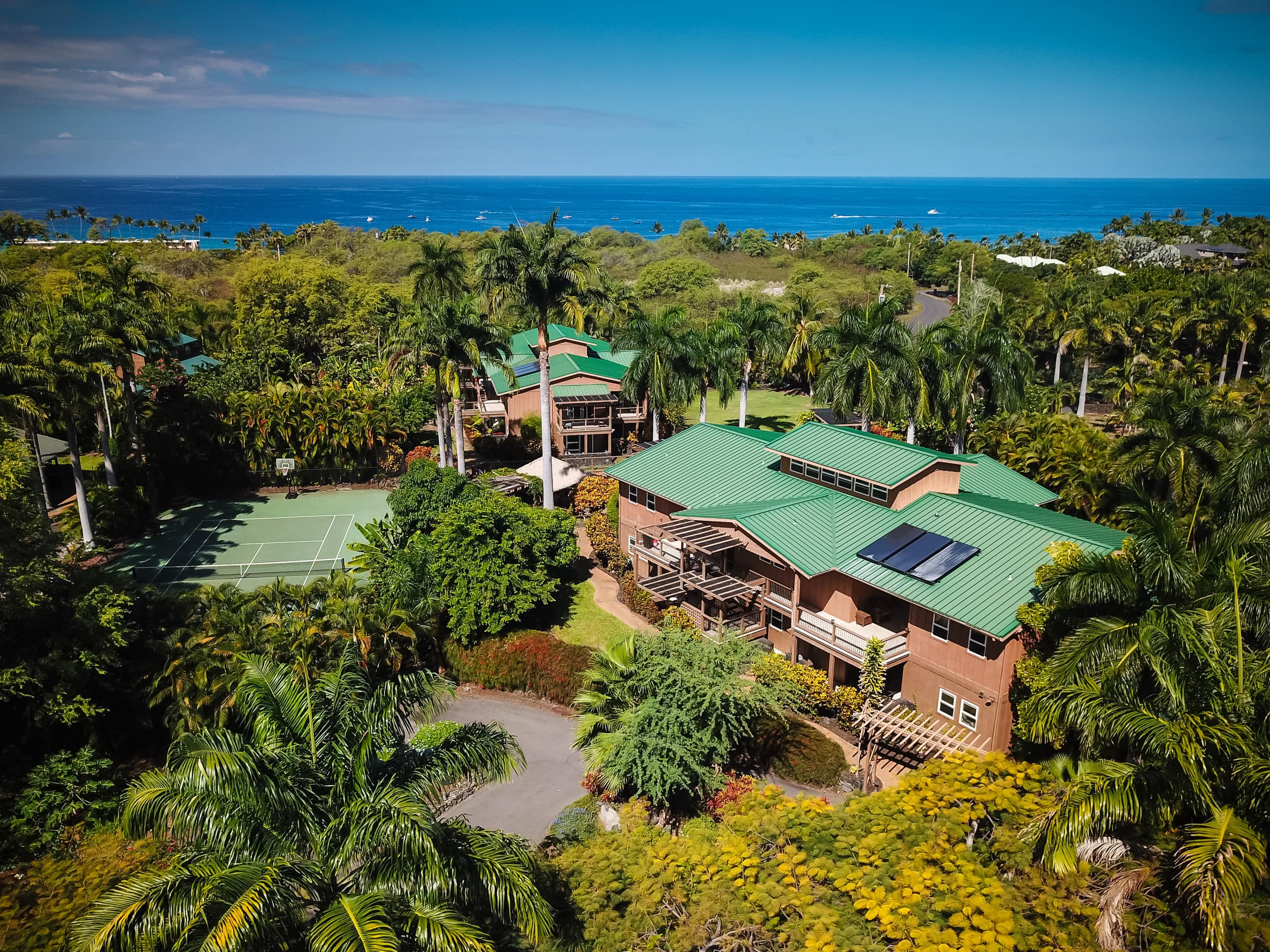 Home in Kailua-Kona · ★4.9 · 8 bedrooms · 8 beds · 8 baths - Image 1