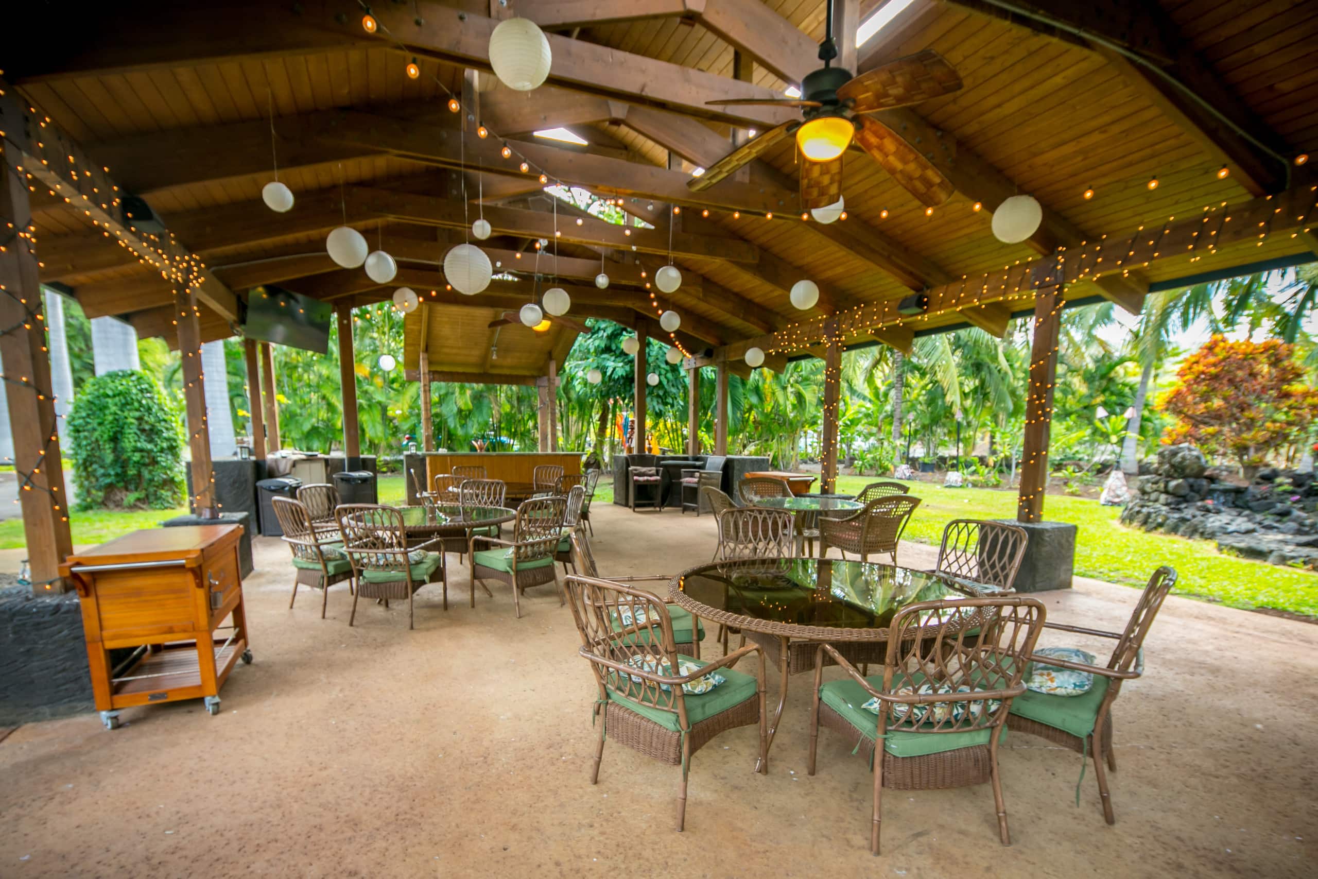 Home in Kailua-Kona · ★4.9 · 8 bedrooms · 8 beds · 8 baths - Image 17