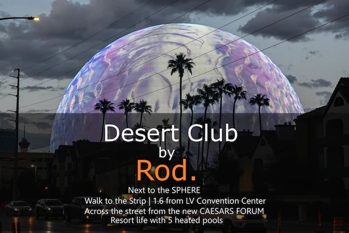 Walk to the strip+pools, Hot tub, patio, BBQ, WiFi