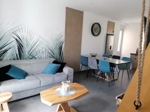 Cozy apartment with pool and garden (4/6 people)