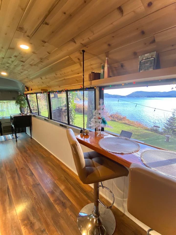 Stunning Private Oceanfront Getaway Experience - Vancouver Island
