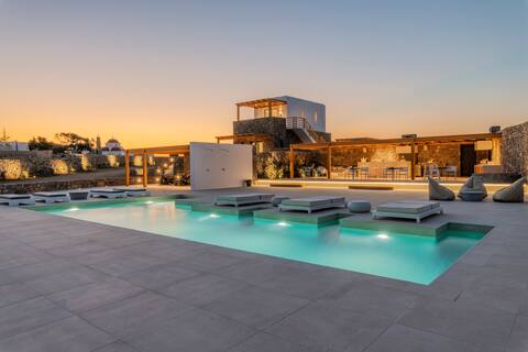 Majestic Villa by d'angelo