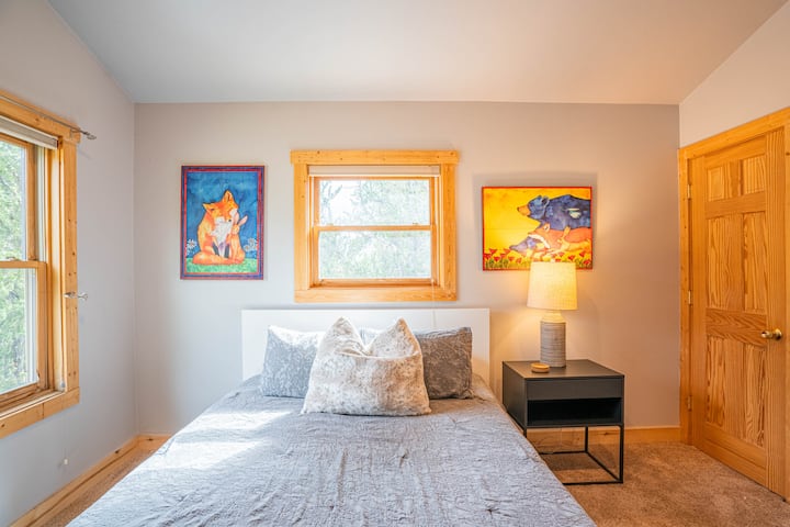 ห้องนอนที่ 3 มองเห็นวิวภูเขาบรอสส์! 