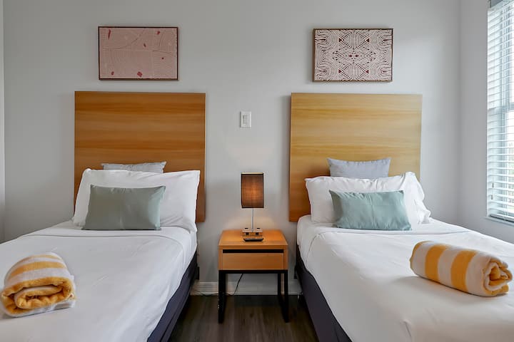 Bekvämt andra sovrum perfekt för barn eller gäster
