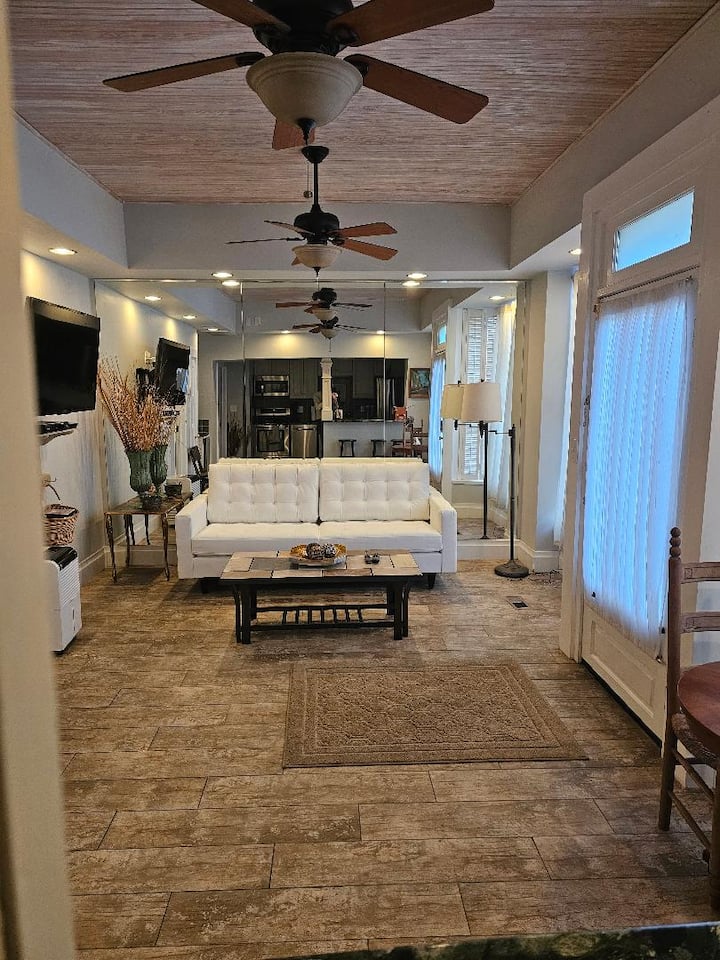 Built 1830 1 Bedroom Old Towne Petersburg Licensed - Fort Lee, VA