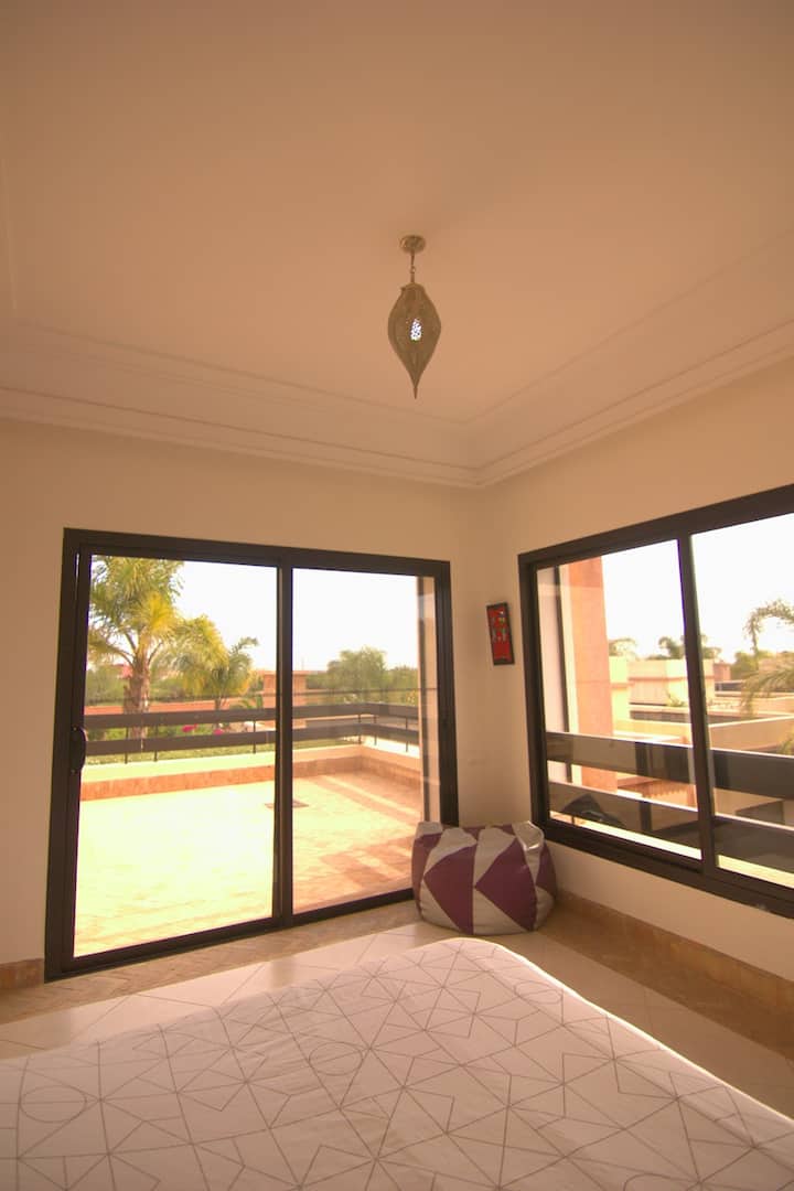 غرفة النوم 2