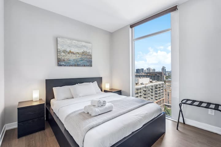 Downtown | Gym | Sauna | Parking - Toronto