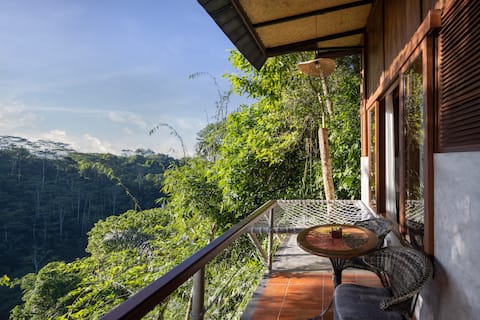 15% OFF | Romantic Nature Escape with Hammock Nook
