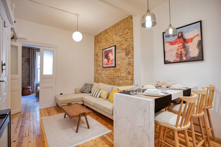 The Galata Tower2 ; Most Central 3AC w/ Balcony gallery image 2