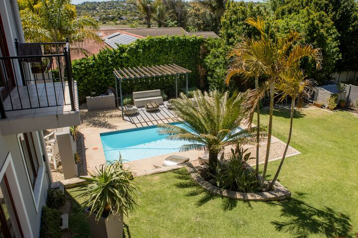Comfort and Style close to Cape Town and winelands