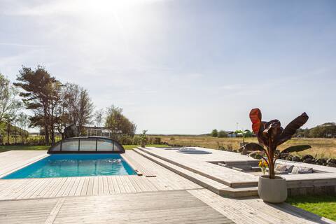 Beach villa with sea view and spa