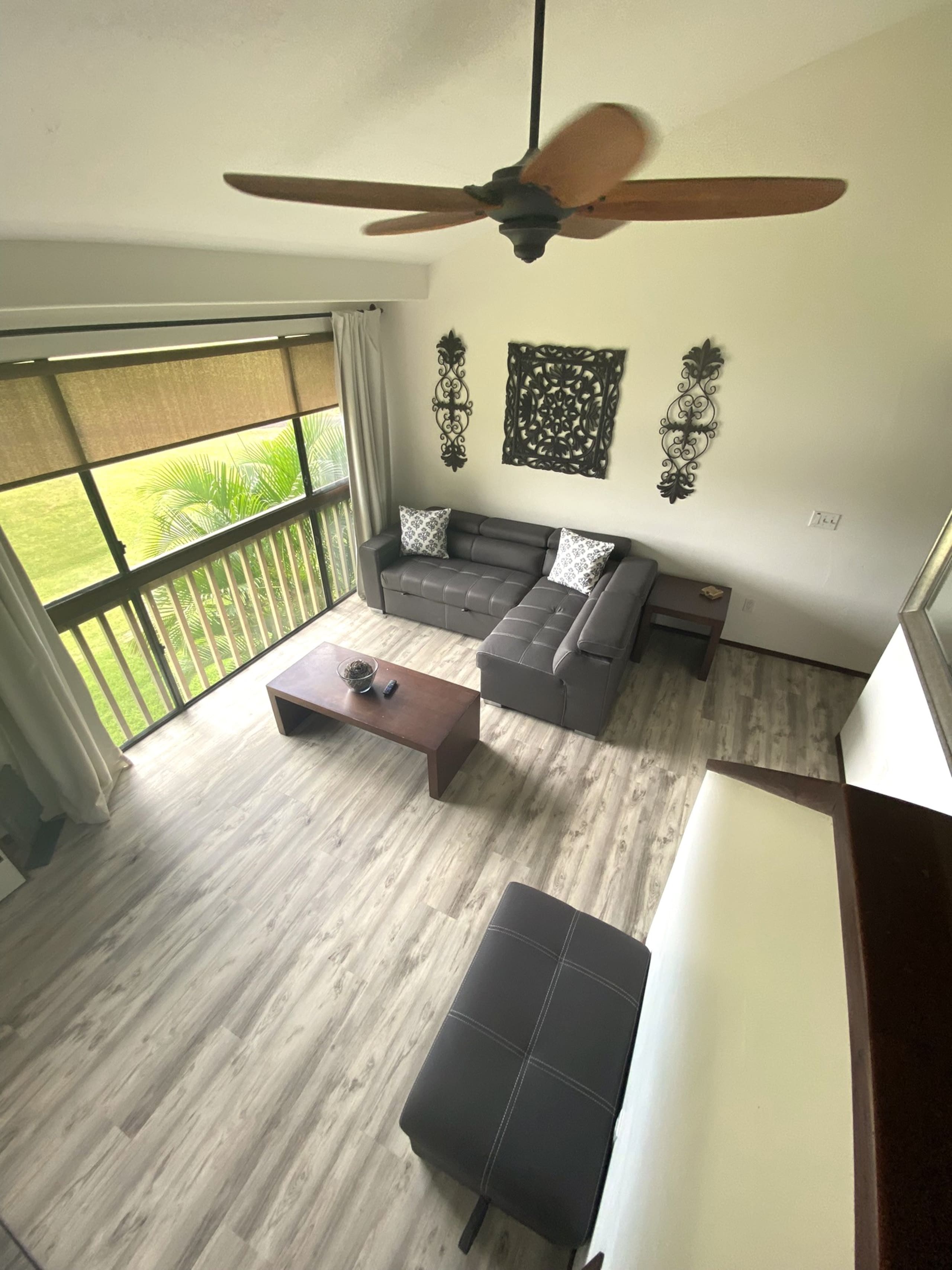Quiet romantic island getaway - Image 1