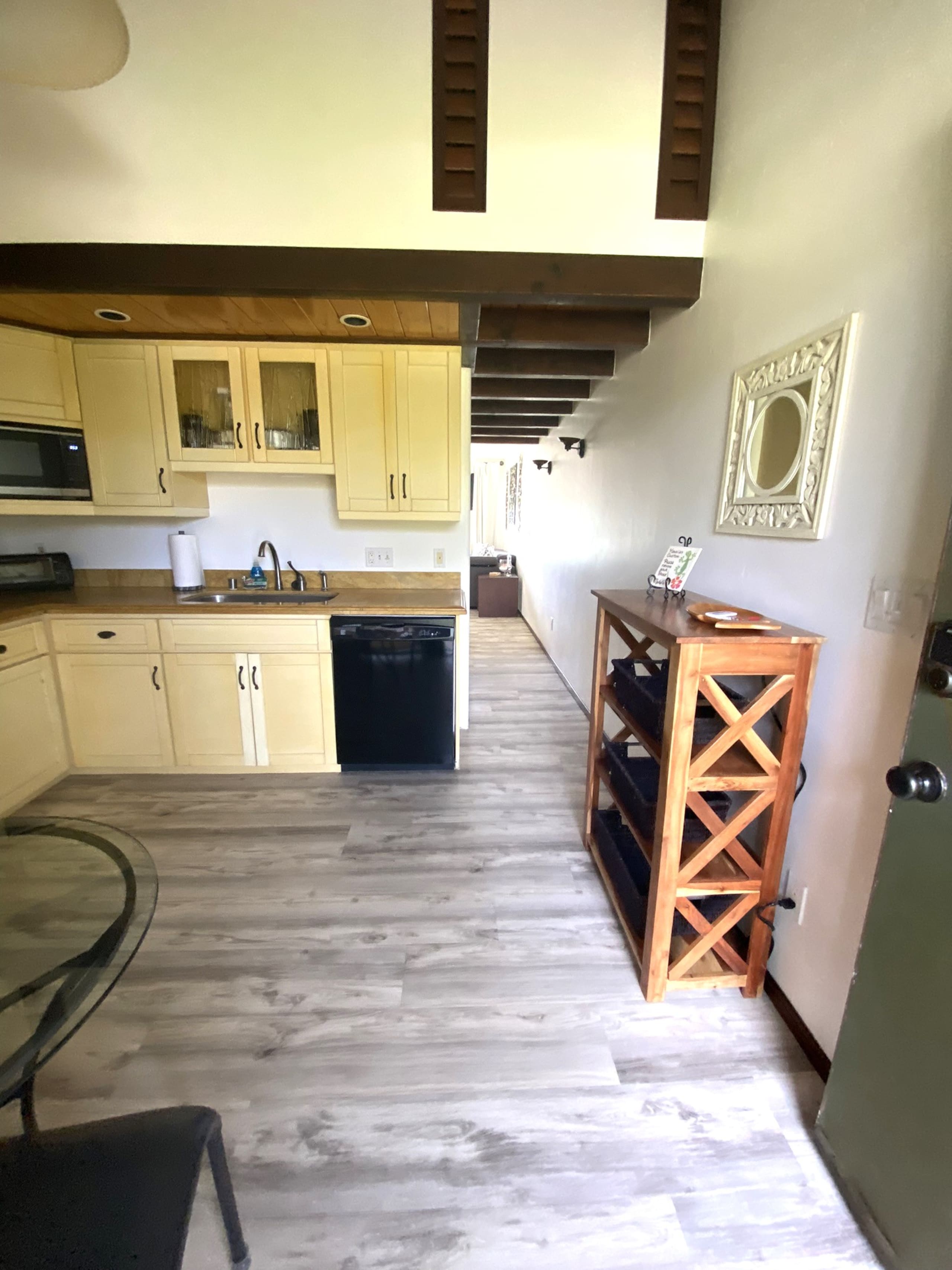 Quiet romantic island getaway - Image 7