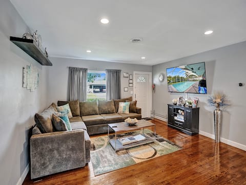 Top performing Airbnb: The Ultimate Escape in Plantation