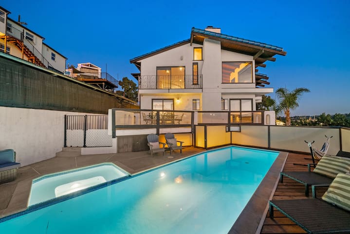 San Diego Villa with pool, spa & sunset views – S6 gallery image 2