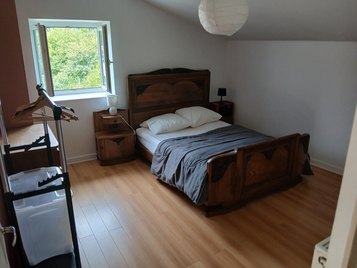 ห้องเตียงคู่แรก