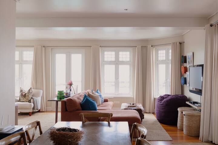 5newkings: take a break, relax, explore! gallery image 3