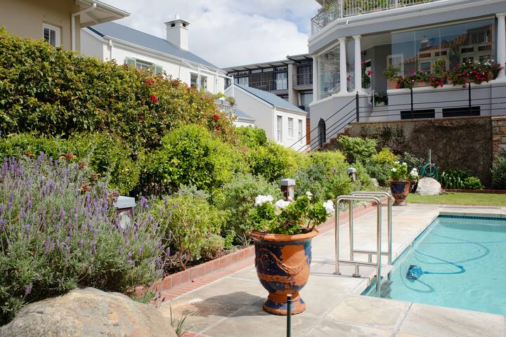 5newkings: take a break, relax, explore! gallery image 2