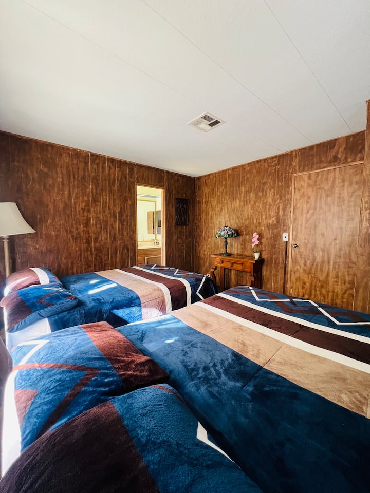 საძინებელი 1