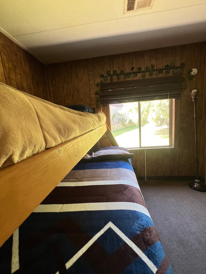 საძინებელი 2