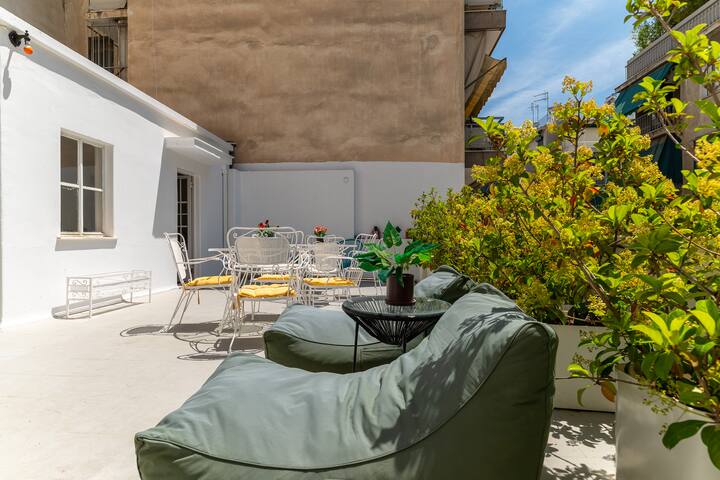 Unique 2floorΗouse& PVt Terrace& Jacuzzi gallery image 4