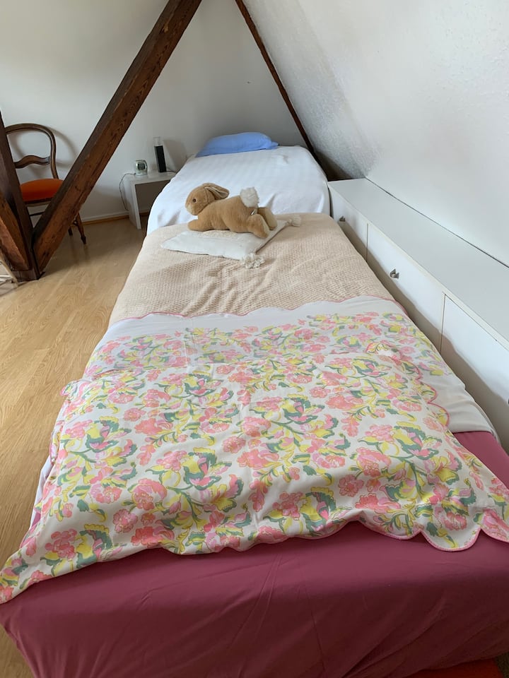 საძინებელი 4