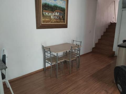 Top performing Airbnb: House with 7 En-suites in a great area of Osasco in Osasco