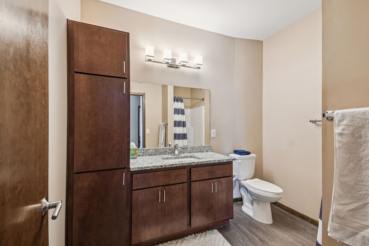2 Bedroom Suite - Pet Friendly