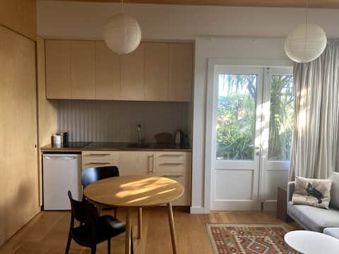 Top Airbnb: Sunny Courtyard Studio Flat in Grey Lynn