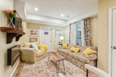 Red Gate Milton Mountain Retreat