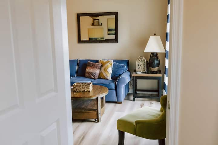 Homestead Hideaway (With Pool Access) - Lewes, DE