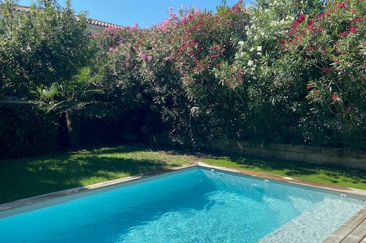 Maison avec Piscine, Climatisée, 4 chambres, 3 sdb