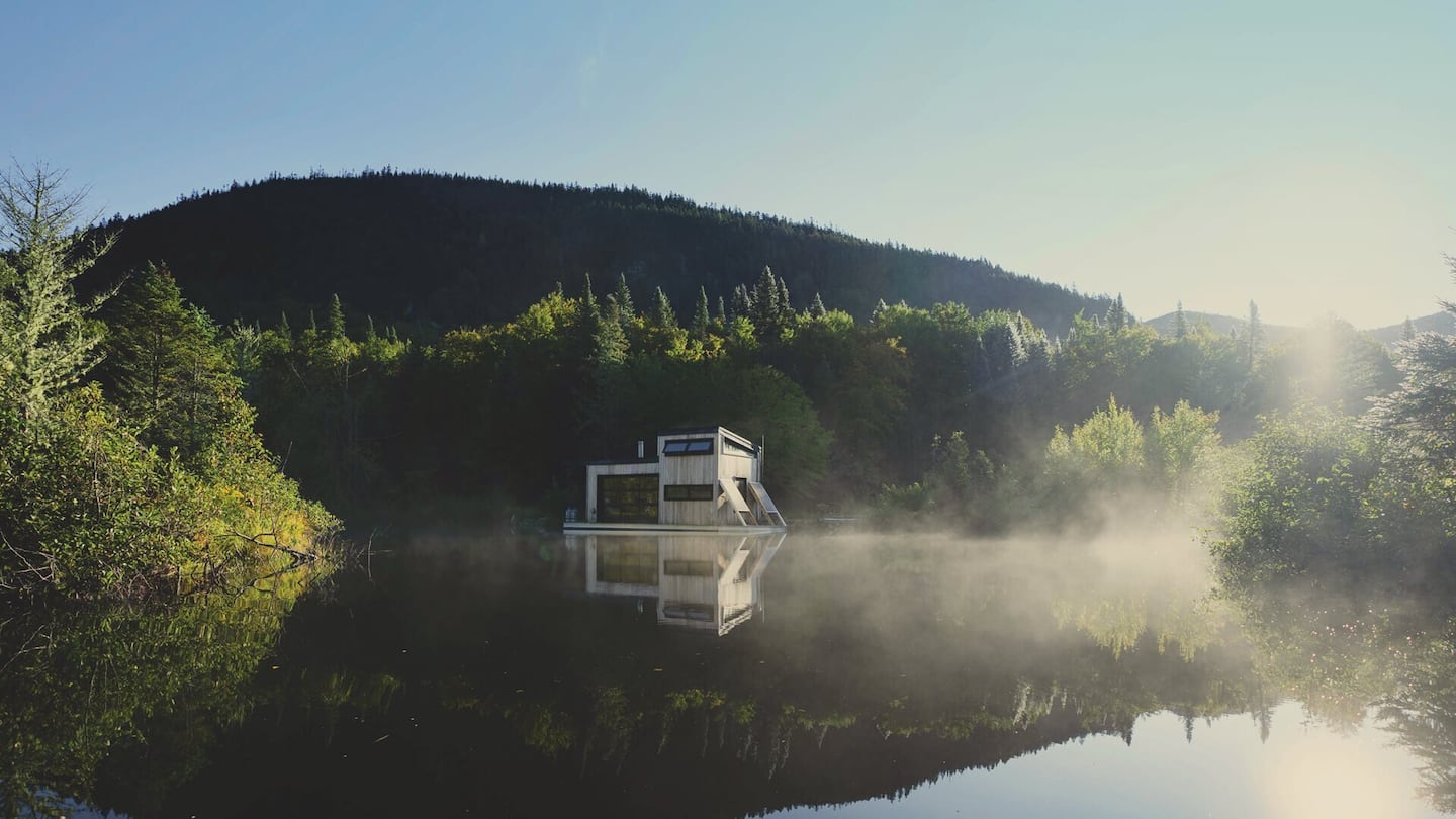 Mini-maison flottante, Bora Boral, Qubec