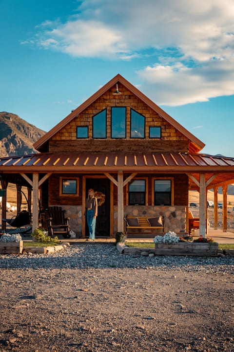 Cozy Cabin • Firepit & Sunsets • Utah's Mighty 5