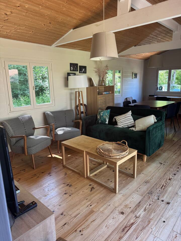 Charmante Maison En Bois. - Charente-Maritime