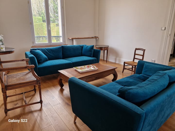 Le Charme D'une Maison Bourgeoise En Ville - Pierrefonds