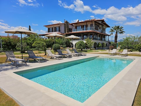 Windmill Villa, a private holiday hideaway