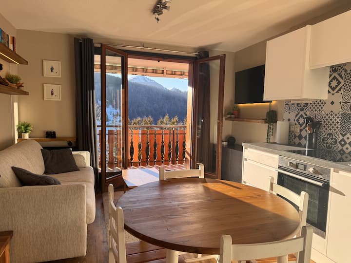 Morzine: Stunning Pleney Views, Garage, 4 Beds - Morzine