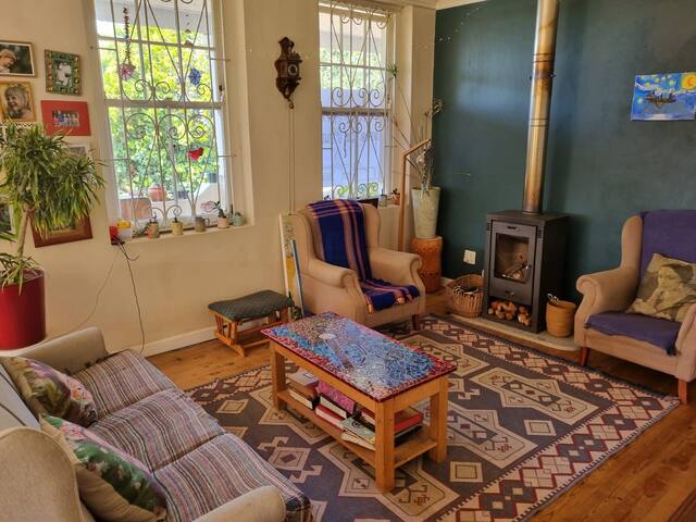 Mountainside Family Home. gallery image 2