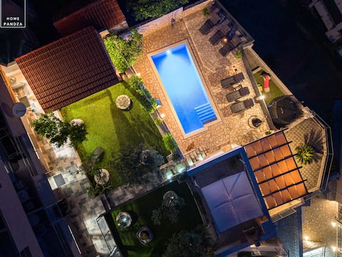 Successful Airbnb property: Home Pandza - Omiš, near beach with private pool in Općina Dugi Rat
