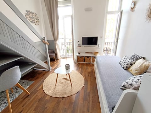 Propriété Airbnb réussie: JM Triangle d'Or Hyères Apartment à Hyères