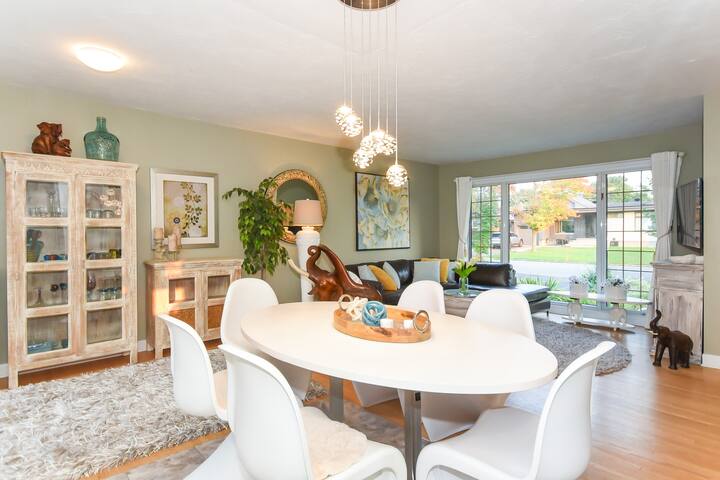 Swimming with the Elephants-OttawaPoolStaycations gallery image 4