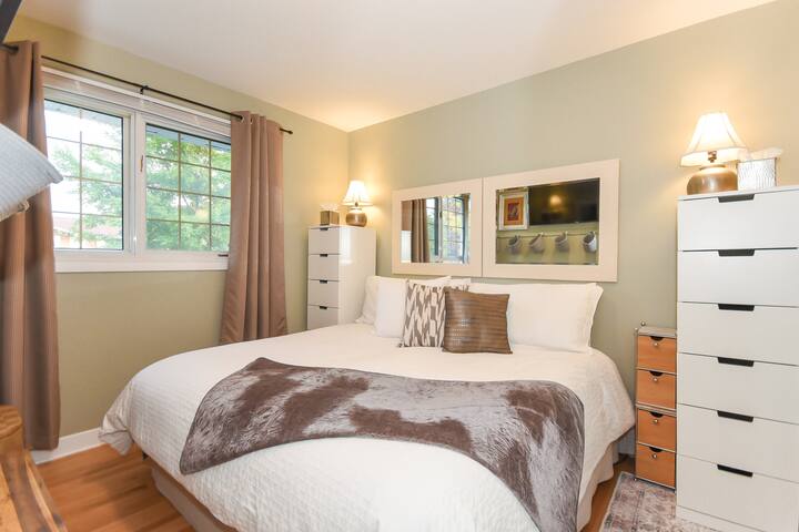 Swimming with the Elephants-OttawaPoolStaycations gallery image 5