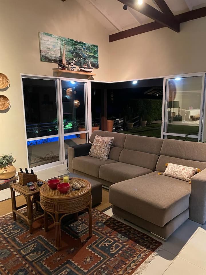 Spectacular House - 5 Suites In A Private Condo - Guarapari