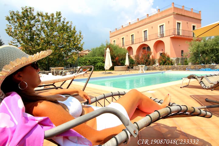 Villa Miraetna - Provincia di Catania